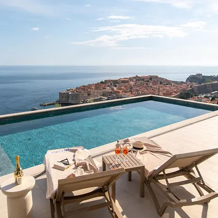 La Dolce Luxury Penthouse With Rooftop Pool & Sea View Daire *