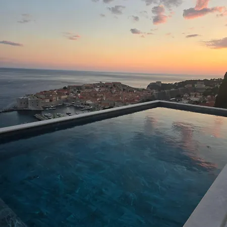 La Dolce Luxury Penthouse With Rooftop Pool & Sea View Daire Dubrovnik