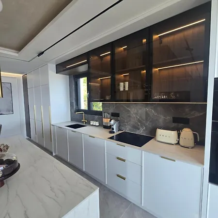 Daire La Dolce Luxury Penthouse With Rooftop Pool & Sea View Dubrovnik