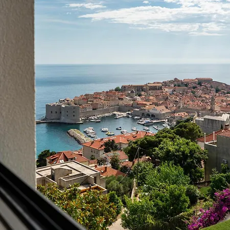 La Dolce Luxury Penthouse With Rooftop Pool & Sea View *
