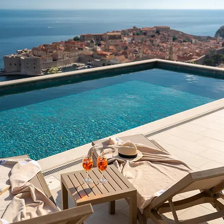 La Dolce Luxury Penthouse With Rooftop Pool & Sea View דירה