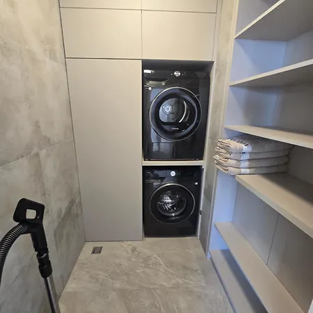 La Dolce Luxury Penthouse With Rooftop Pool & Sea View דירה